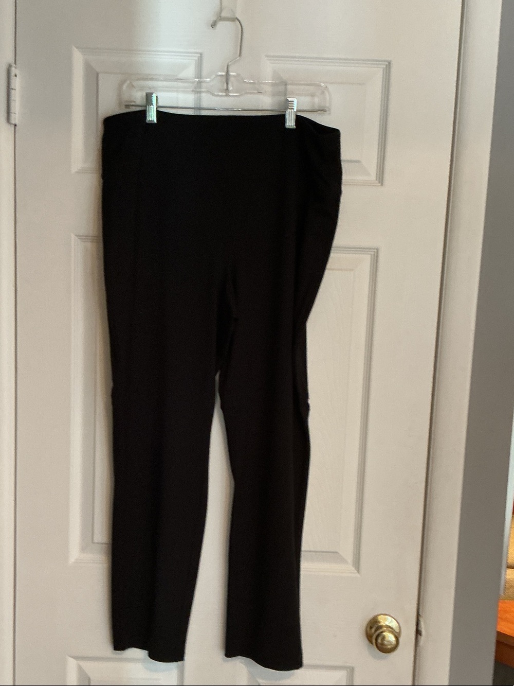Women’s Black Pull-On Stretch Pants